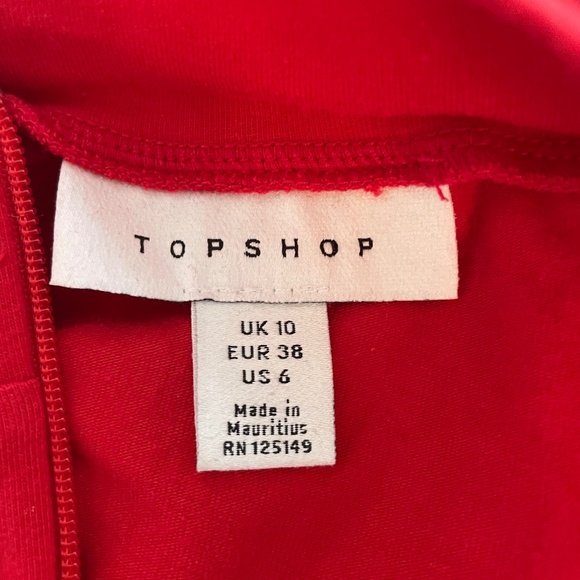 Topshop Zip-Up Mockneck Red Cropped Tank - Picture 3 of 3